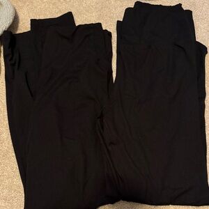 Black running leggings
